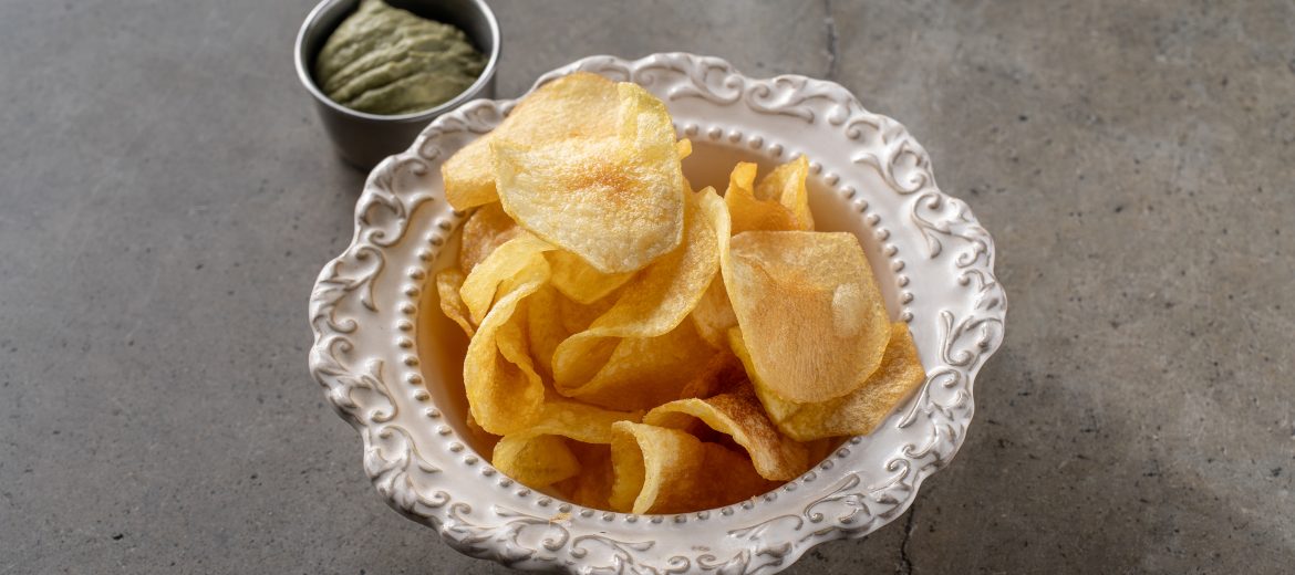 Чипсы из картофеля/ гуакамоле