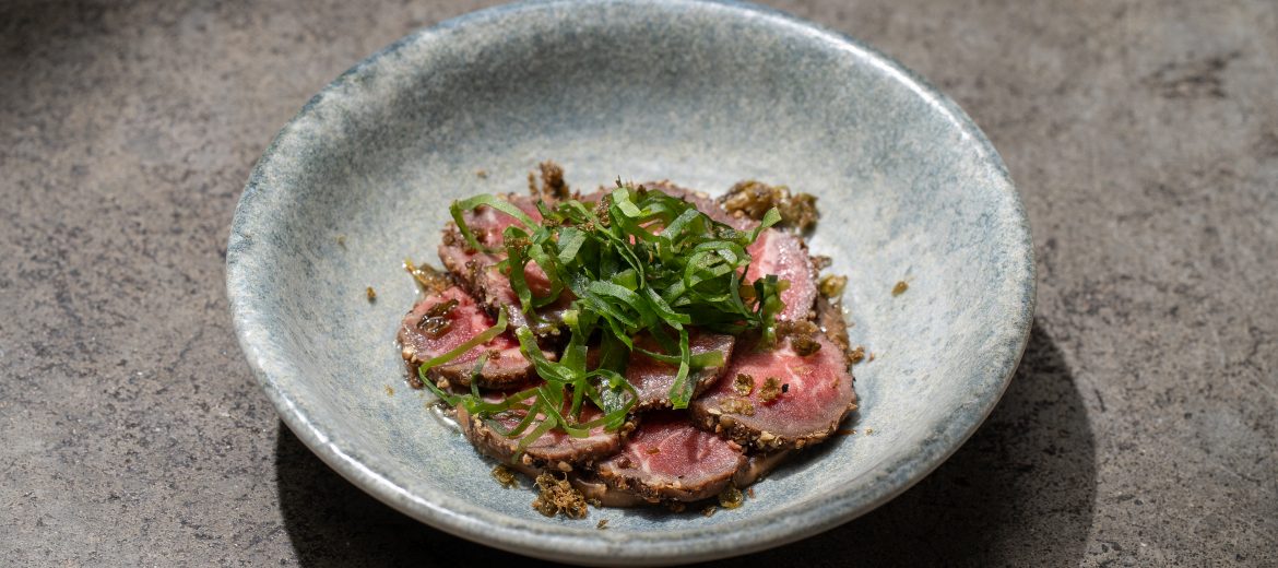 Карпаччо из говядины/ перечный соус